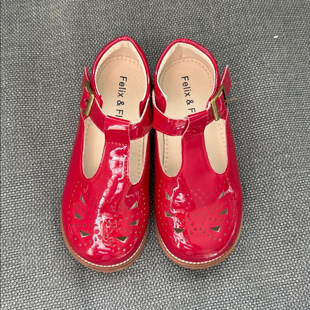Girls Classic Mary Jane Shoe
